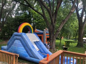 2020 Average Bounce House Rental Cost (with Price Factors)